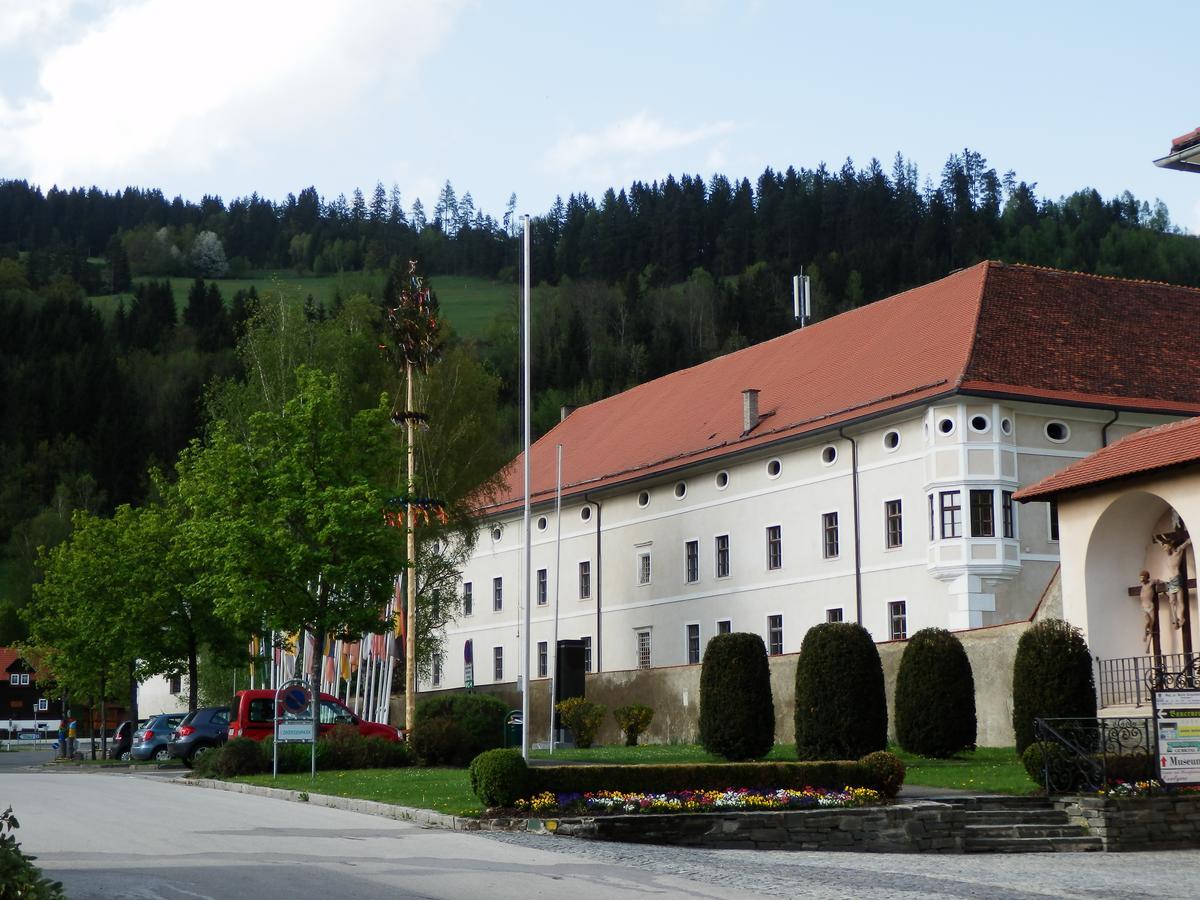 Kronenwirt Gurk Esterno foto